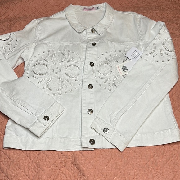 NWT💟SHOE DAZZLE White Jean Jacket Medium - Picture 3 of 9